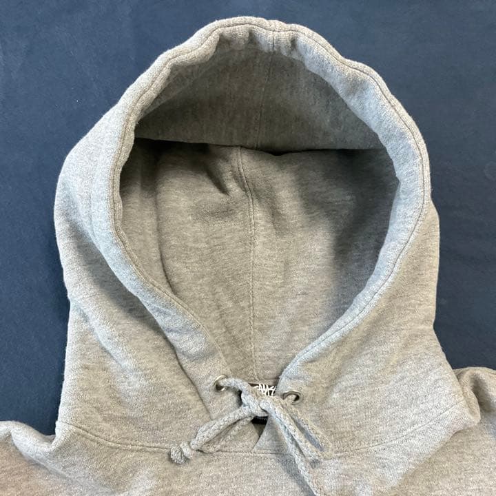 STUSSY ステューシー　プルオーバー　パーカー　スウェット　M シャネルロゴ