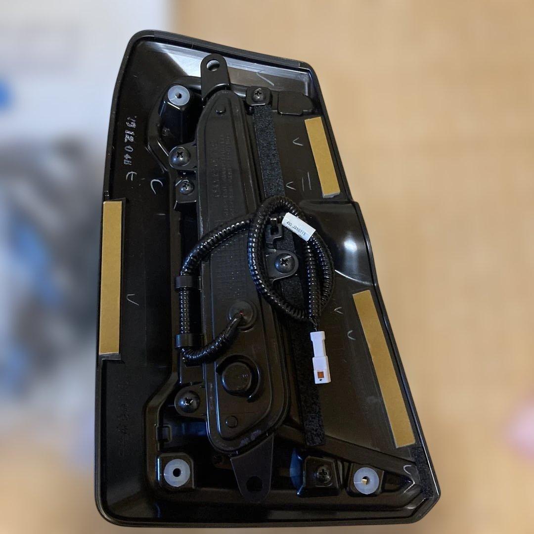 トヨタノアシグネチャーイルミブレード