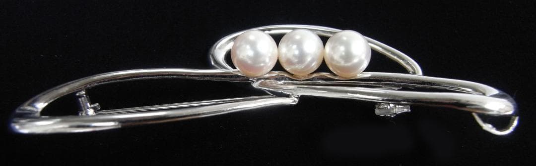 ★925シルバー(銀製) 本真珠ブローチ（アコヤ真珠)３粒★ 真珠のブローチ新品