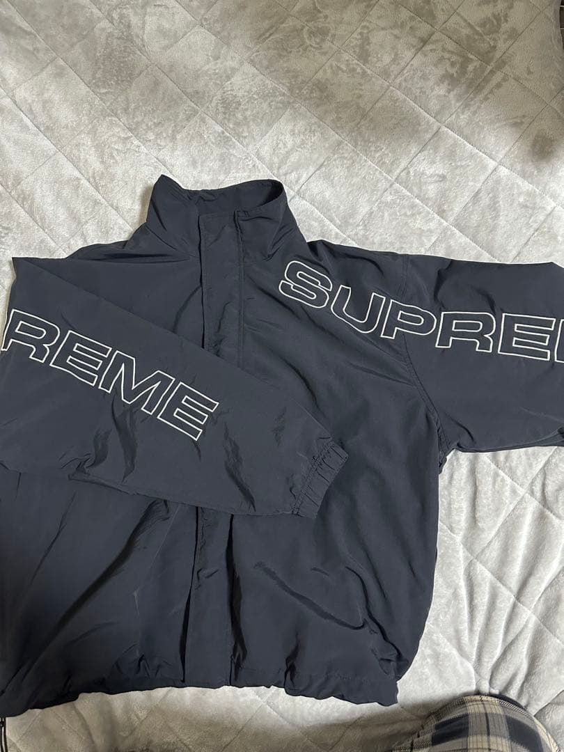 ジャケット・アウター SUPREME Spellout Embroidered TrackJacket