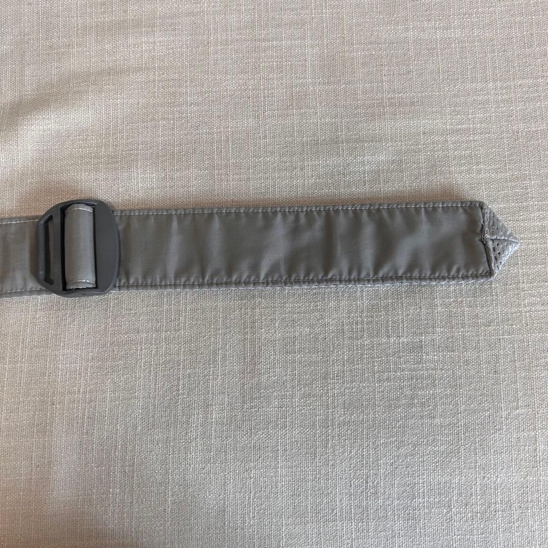 ベビービョルン ハーモニー シルバー　よだれパッド付き