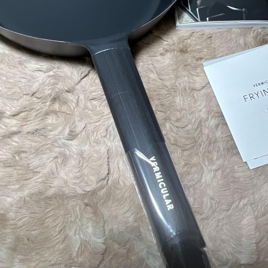 新品　フライパン 24cm深型プレミアムブラック FP24-PB-L IH対応