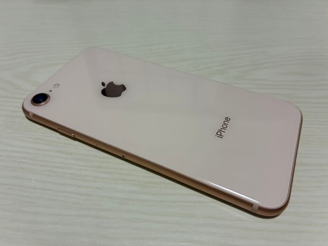 iPhone8 64GB ゴールド 100% SIMフリー 美品