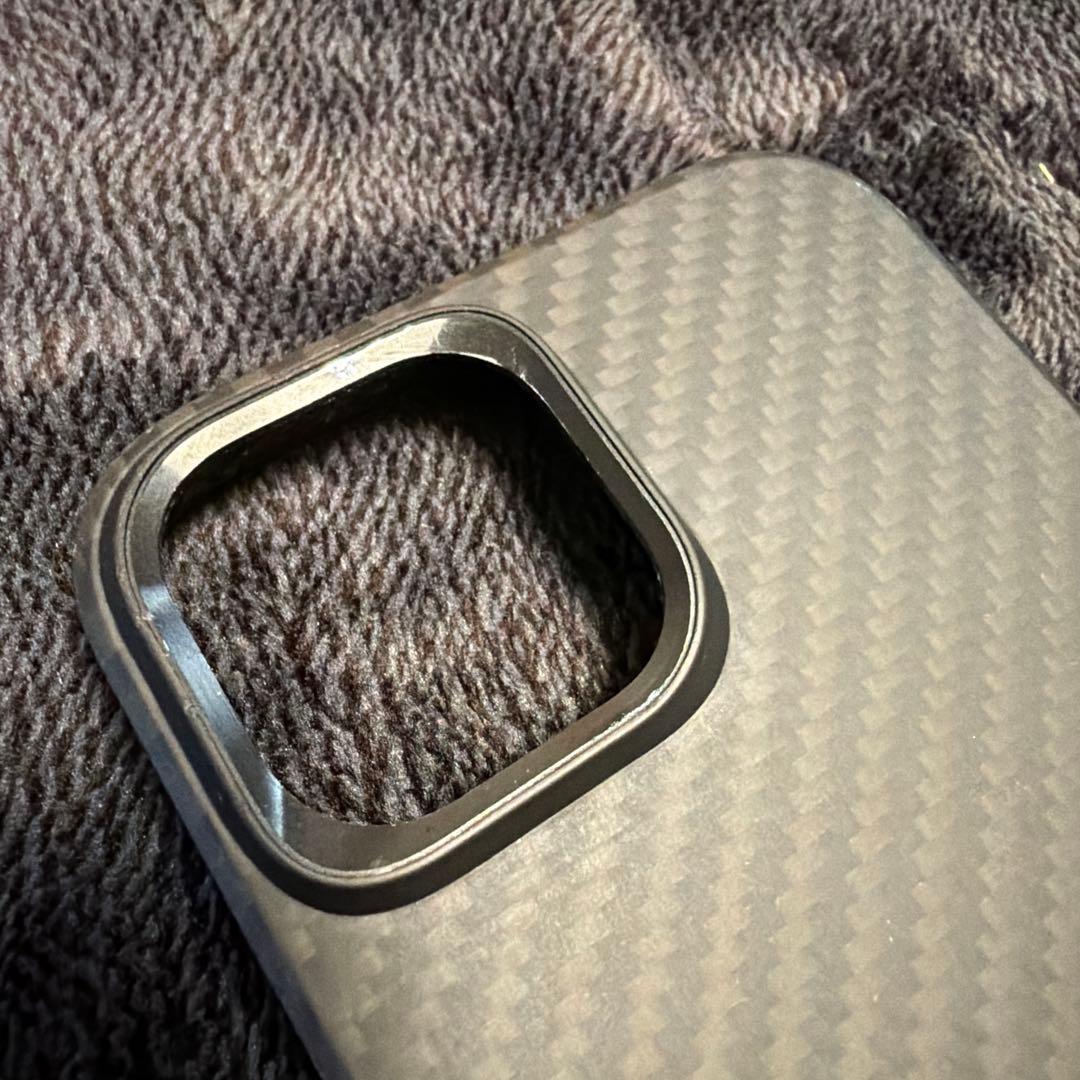 iPhone 15 256GB ブラック SIMフリー ケース付