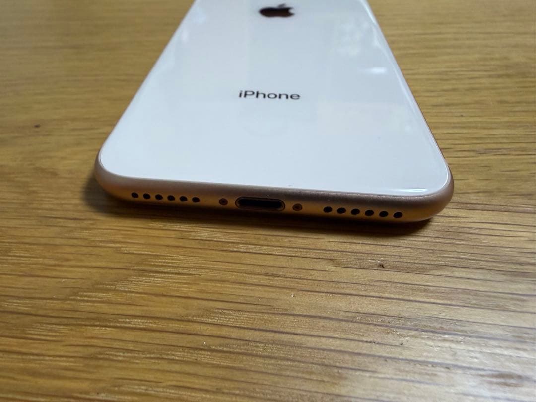 iPhone 8 64GB simフリー