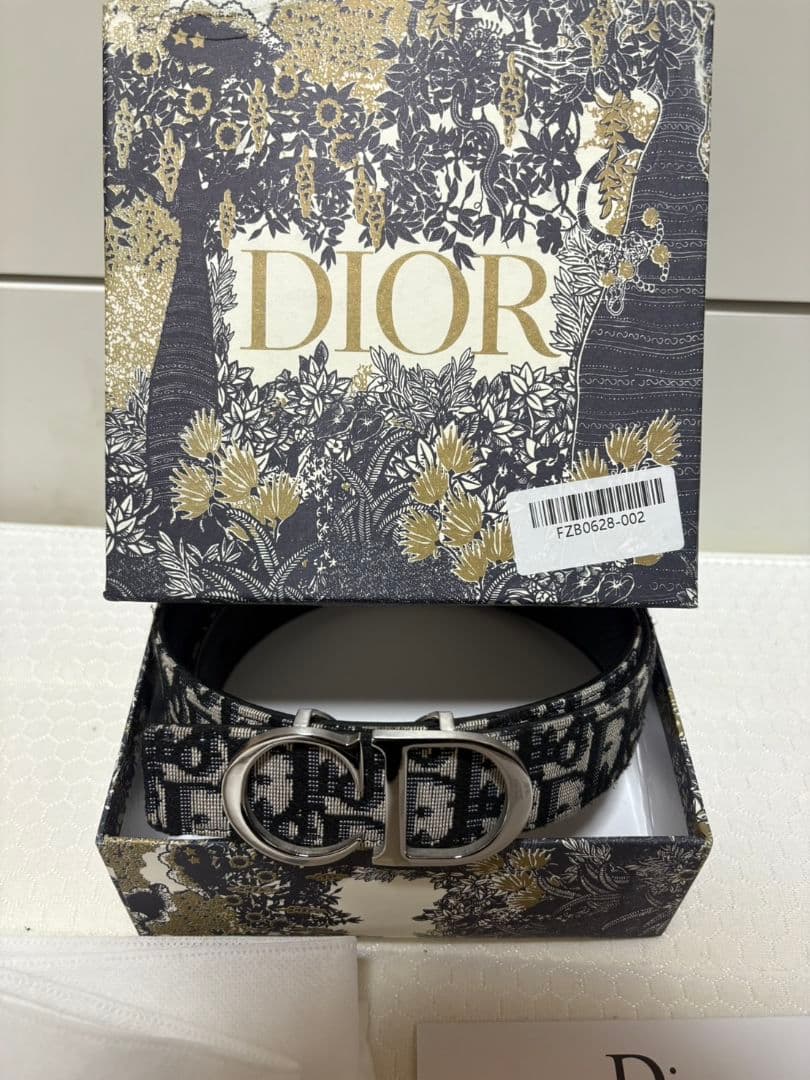 Christian Diorベルト本物