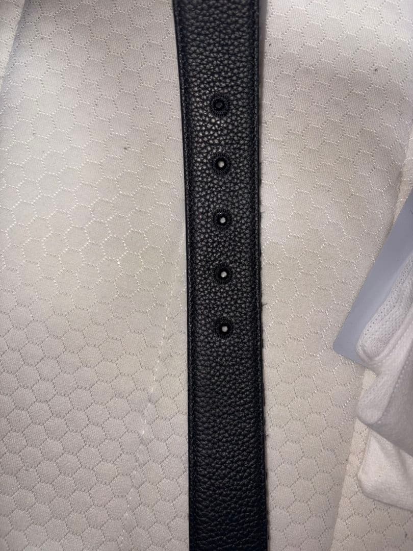 Christian Diorベルト本物