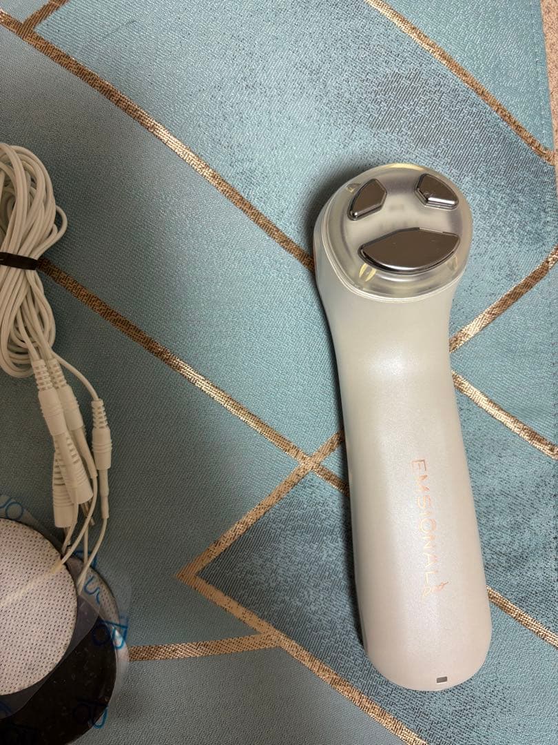 セプテム　エモーショナルプロ　エモプロ　美顔器