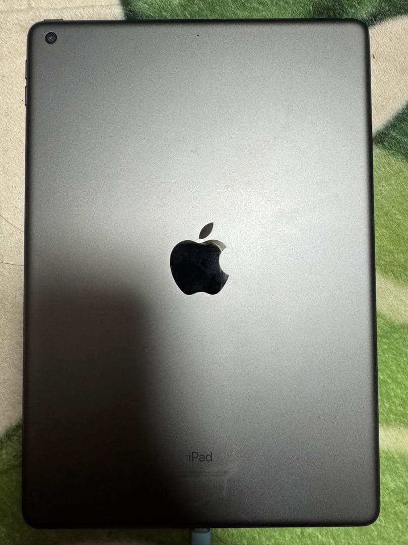 iPadスペースグレー 、Logiキーボードケース、Activetouchpen