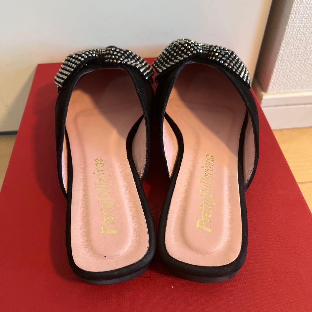 スタッズリボン付きブラックミュール 36