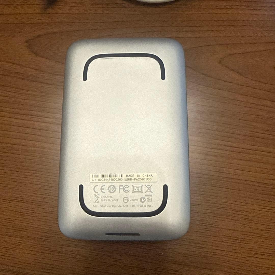 BUFFALO 外付けSSD ホワイト Thunderbolt USB3.1対応