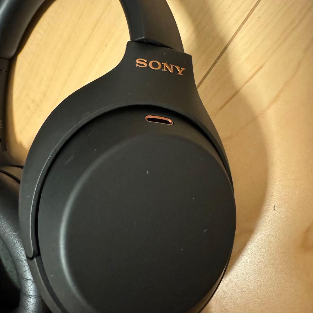 【美品】SONY WH-1000XM4 ワイヤレスヘッドホン　ノイズキャンセル