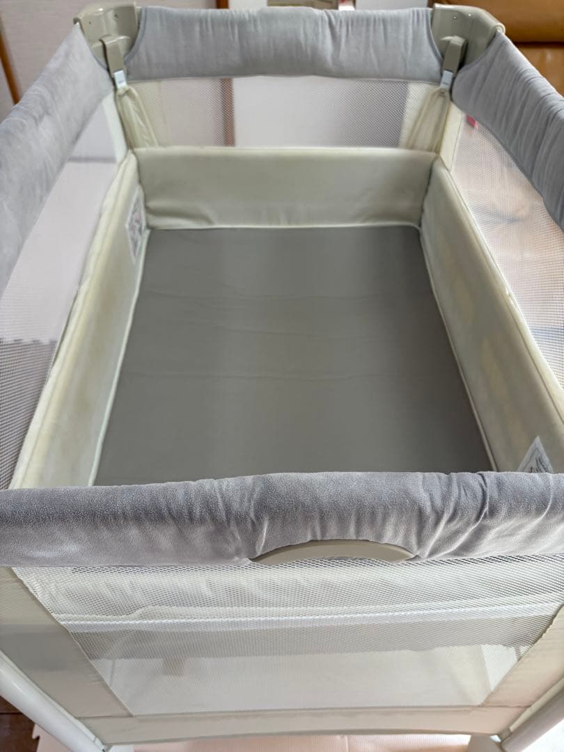 Aprica　ベビーベッド　ココネルエアープラス