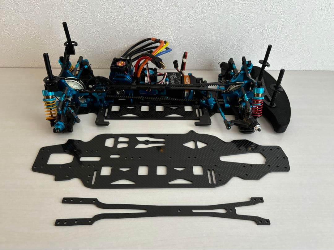 T*E様 限定版　タミヤ TRF417X シャーシキット　メカ付き、新品予備フレ