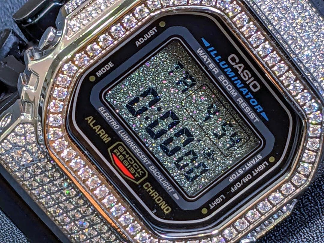 モアサナイトベゼル ラグジュアリー液晶 カスタム フルメタル VIP