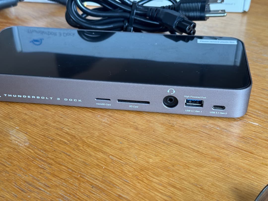 Thunderbolt 3 Dock 多機能ドック