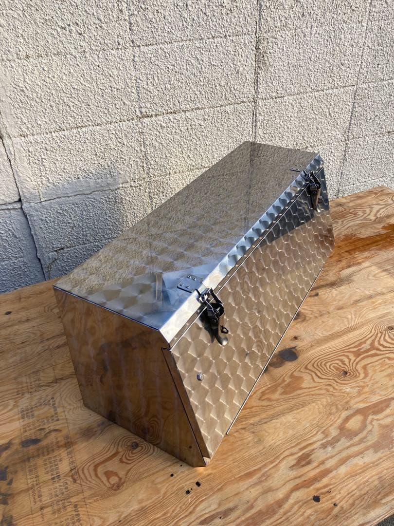 トラック　ステンレス　ウロコ　工具箱　750mm