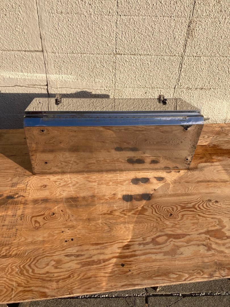 トラック　ステンレス　ウロコ　工具箱　750mm