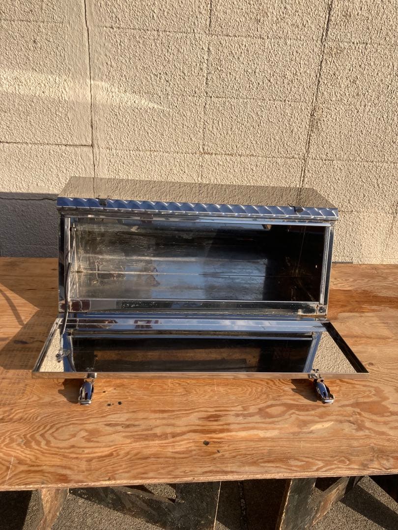 トラック　ステンレス　ウロコ　工具箱　750mm