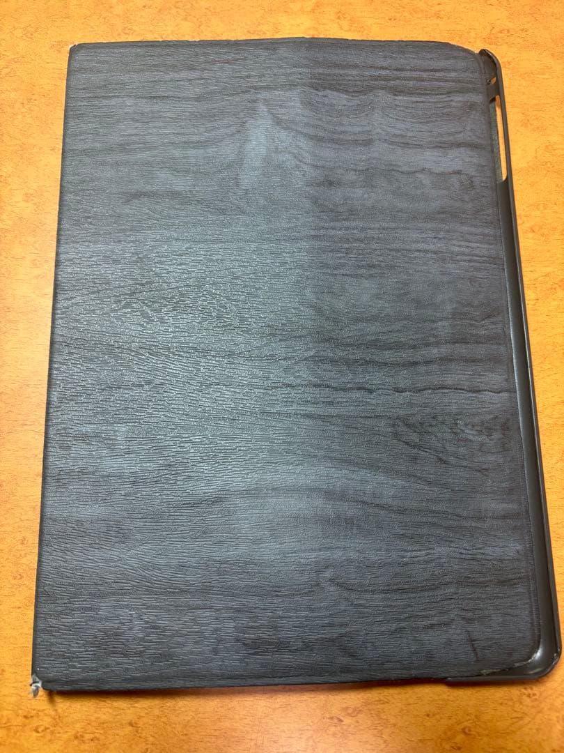 iPad WiFi 32GB シルバー（第6世代）