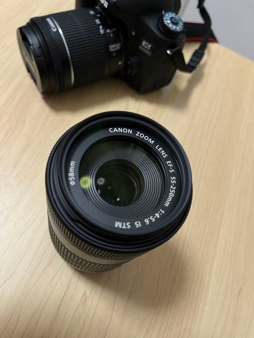 美品 Canon EOS 8000D ダブルズームキット
