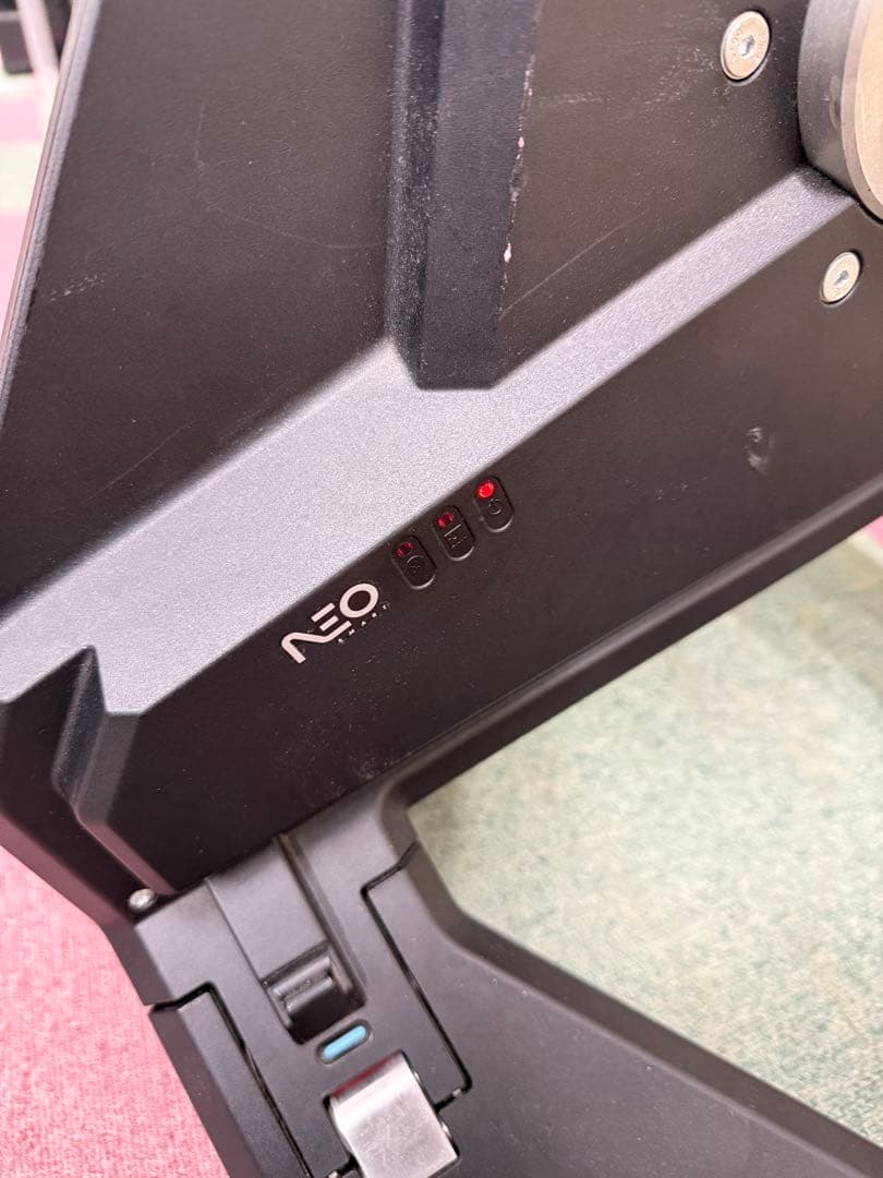 TACX NEO SMART T2800 タックス　スマートレーナー ローラー台