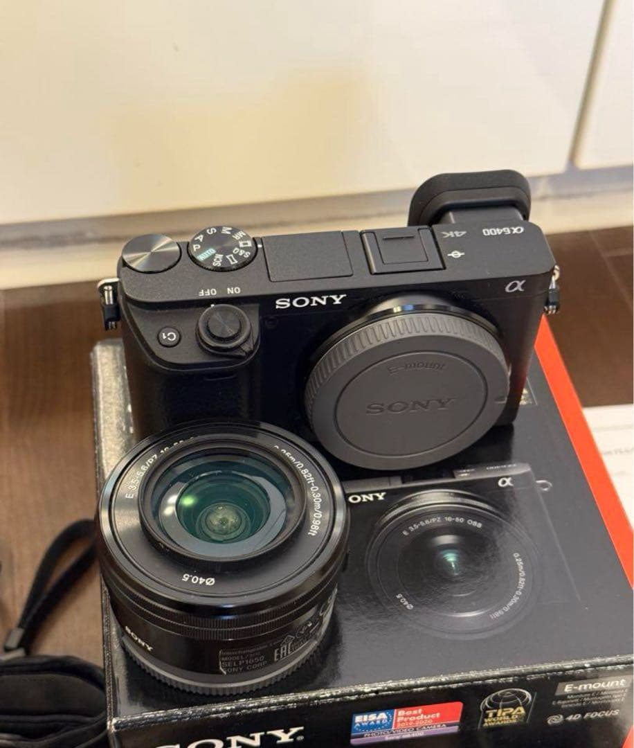 SONY α6400 パワーズームレンズキット ILCE-6400L 充電器付き