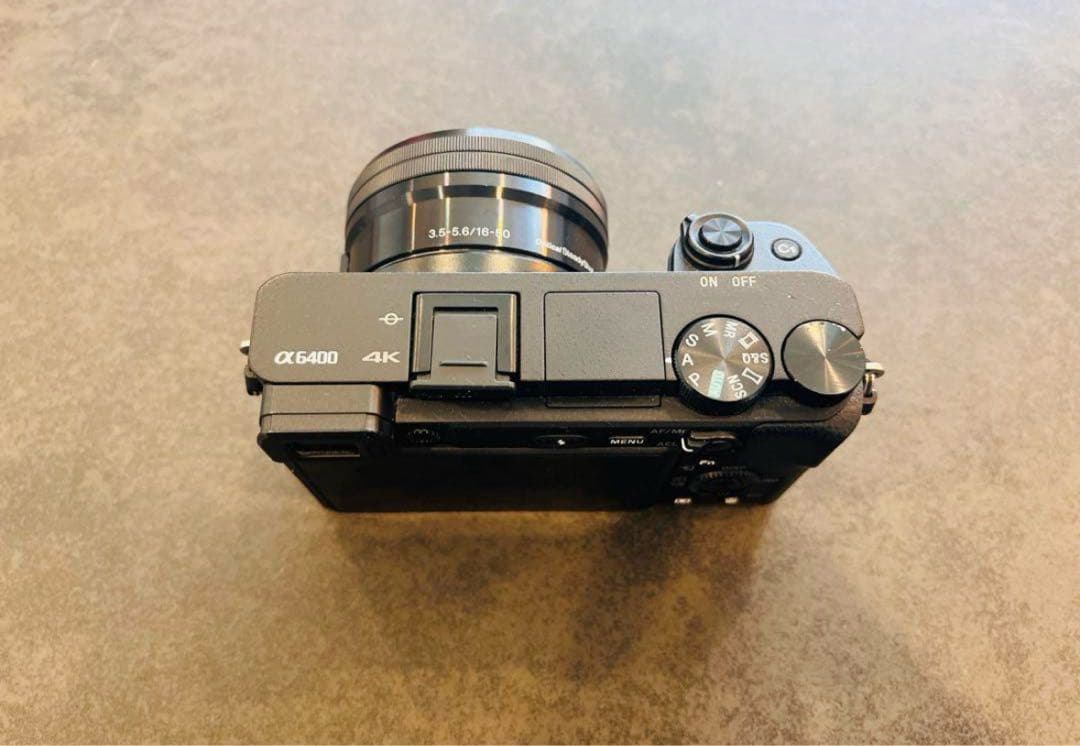 SONY α6400 パワーズームレンズキット ILCE-6400L 充電器付き