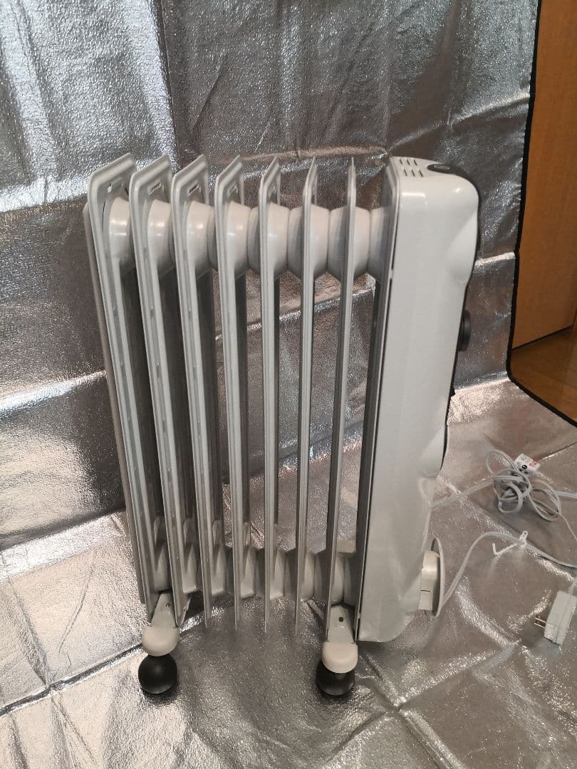 デロンギ　オイルヒーター　HJ0812