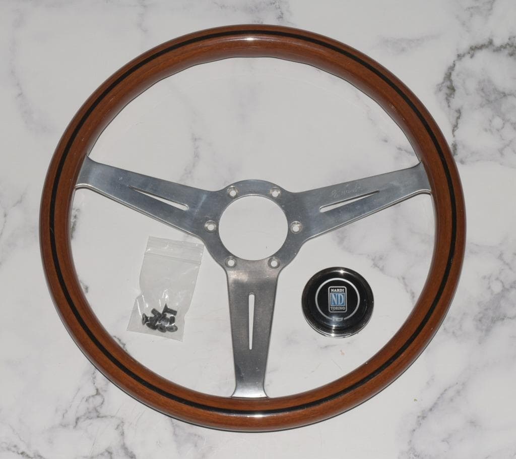 正規品 ナルディ ウッドステアリング 360mm NARDI CLASSIC