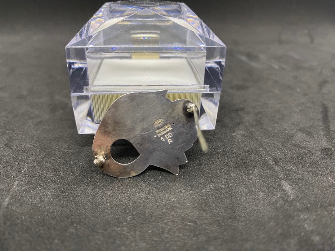 シナモン　ジョージジェンセンのビンテージブローチ＃100A チューリップ