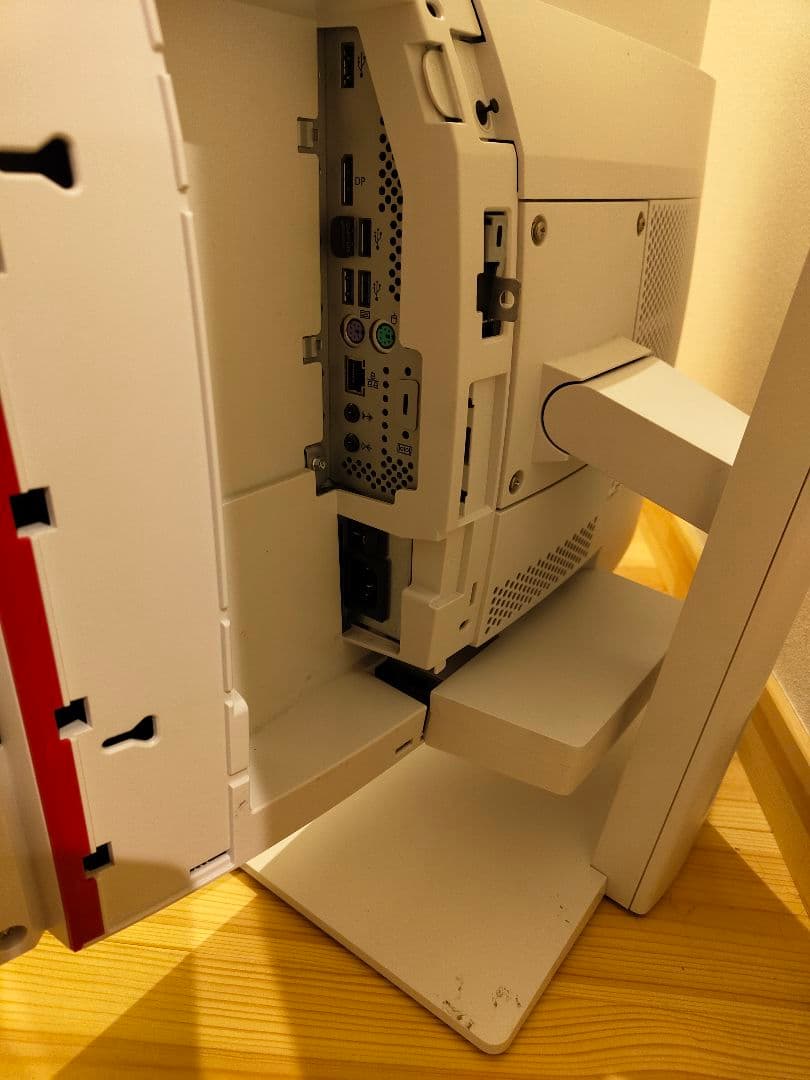 ダ*グ様 富士通　ESPRIMO 　一体型　メモリ8GB Corei3 Wind