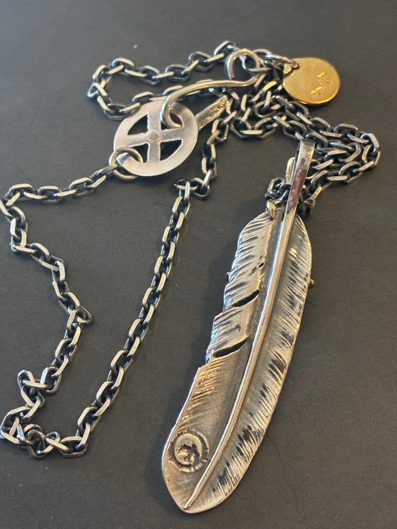 ゴローズ　OLD 金爪メタル付き特大フェザー全金太陽メタル中細角チェーンセット