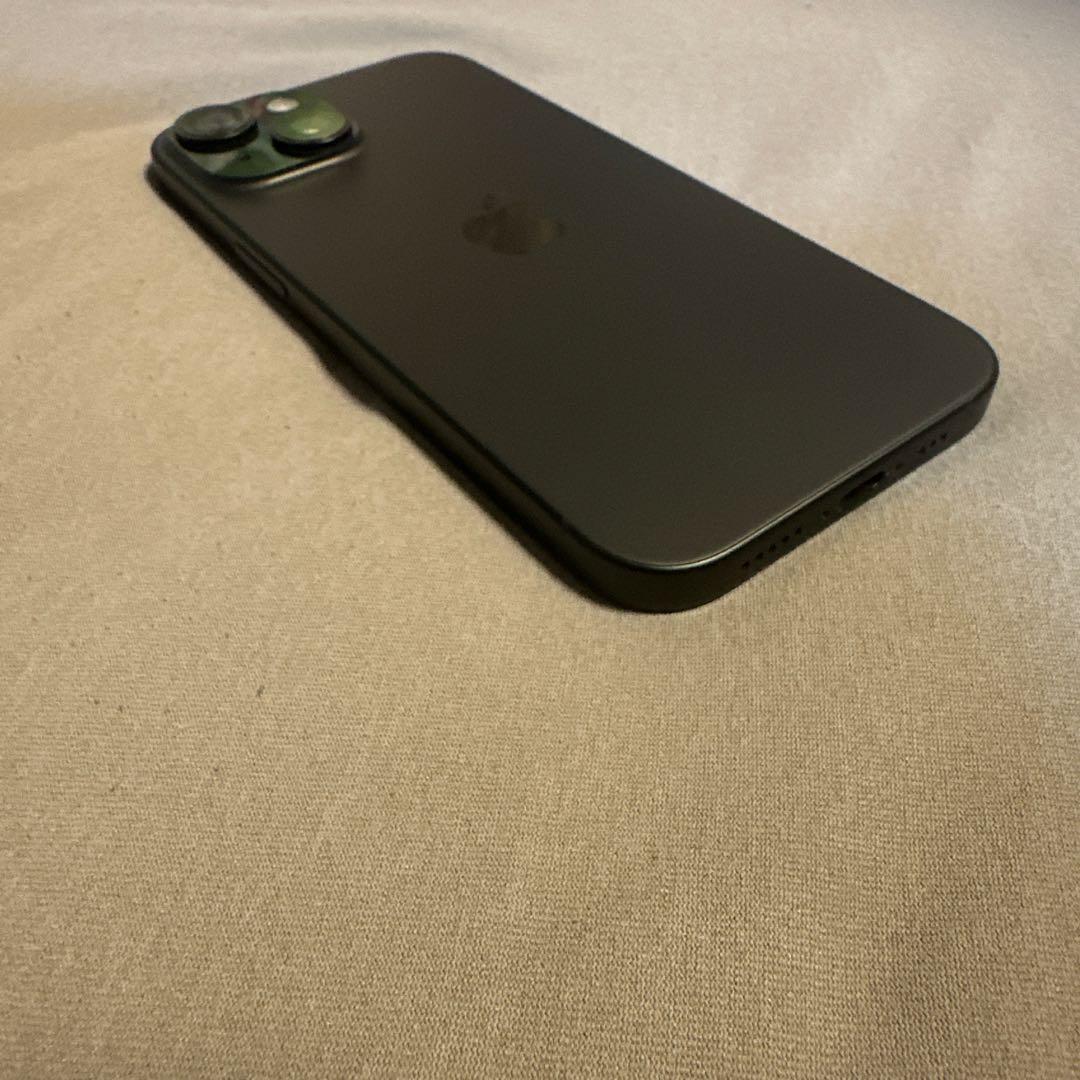 よ*ん様 iPhone 15 128GB SiMフリー バッテリー99%