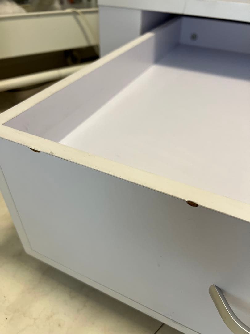 ネイルサロン　フットネイルステージ　ネイルチェアステージ　台