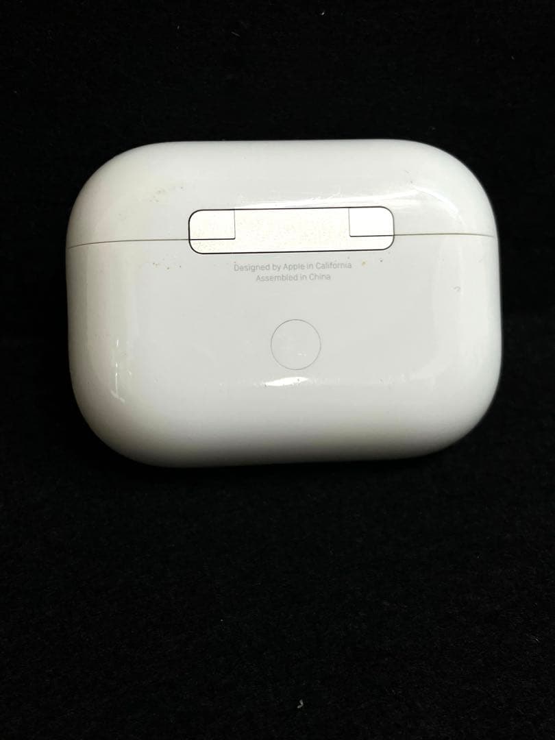 AirPods Pro（第2世代 後期/USB-C Type-C） ケース付き