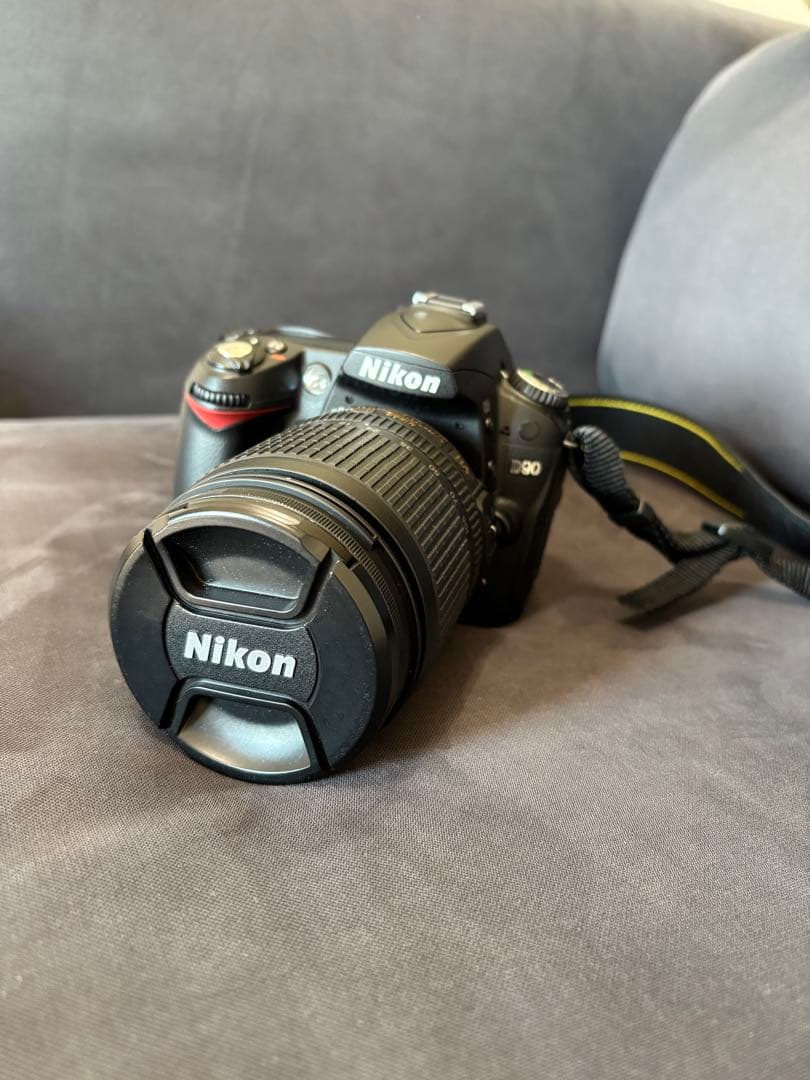 Nikon D90 デジタル一眼レフカメラ レンズ付き
