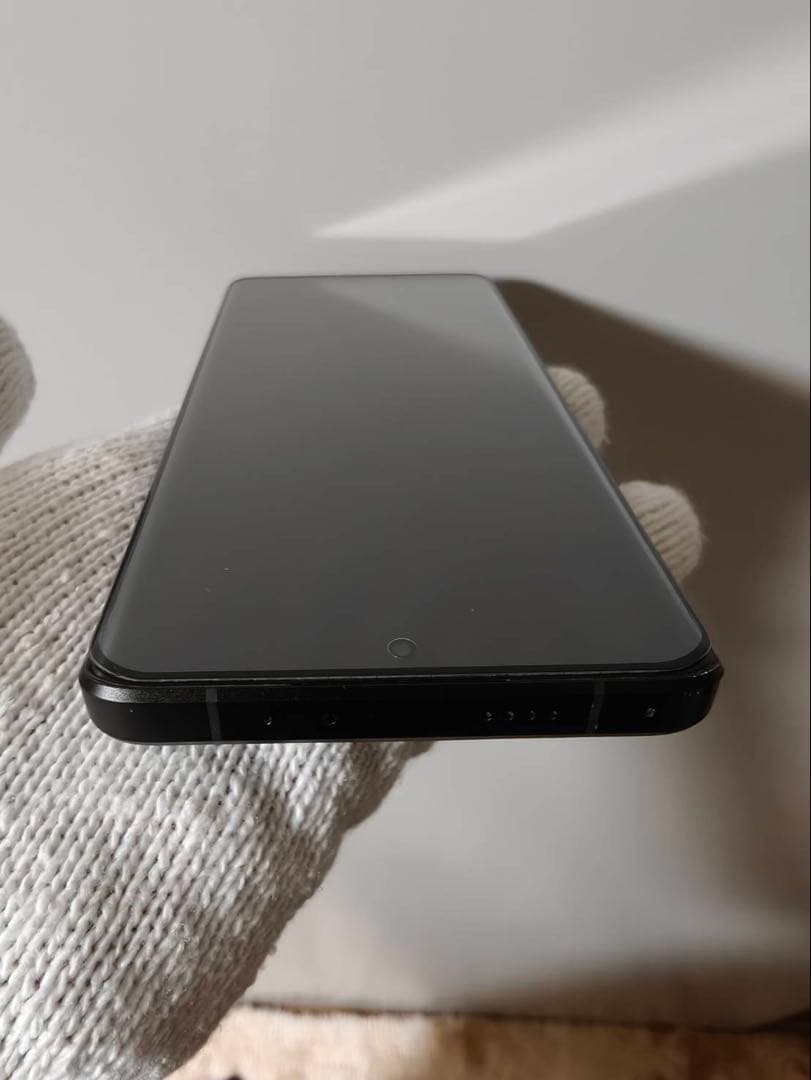 お値下げ　【オマケ付き】Xiaomi 13 Ultra 16GB/512GB