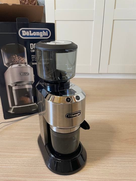 デロンギ　デディカコーン式コーヒーグラインダー　KG521 J-M