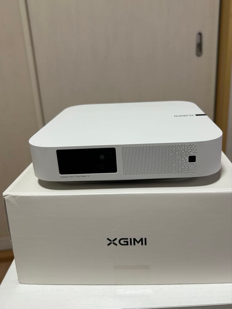 プロジェクター XGIMI Elfin 1080P  Smart Projector
