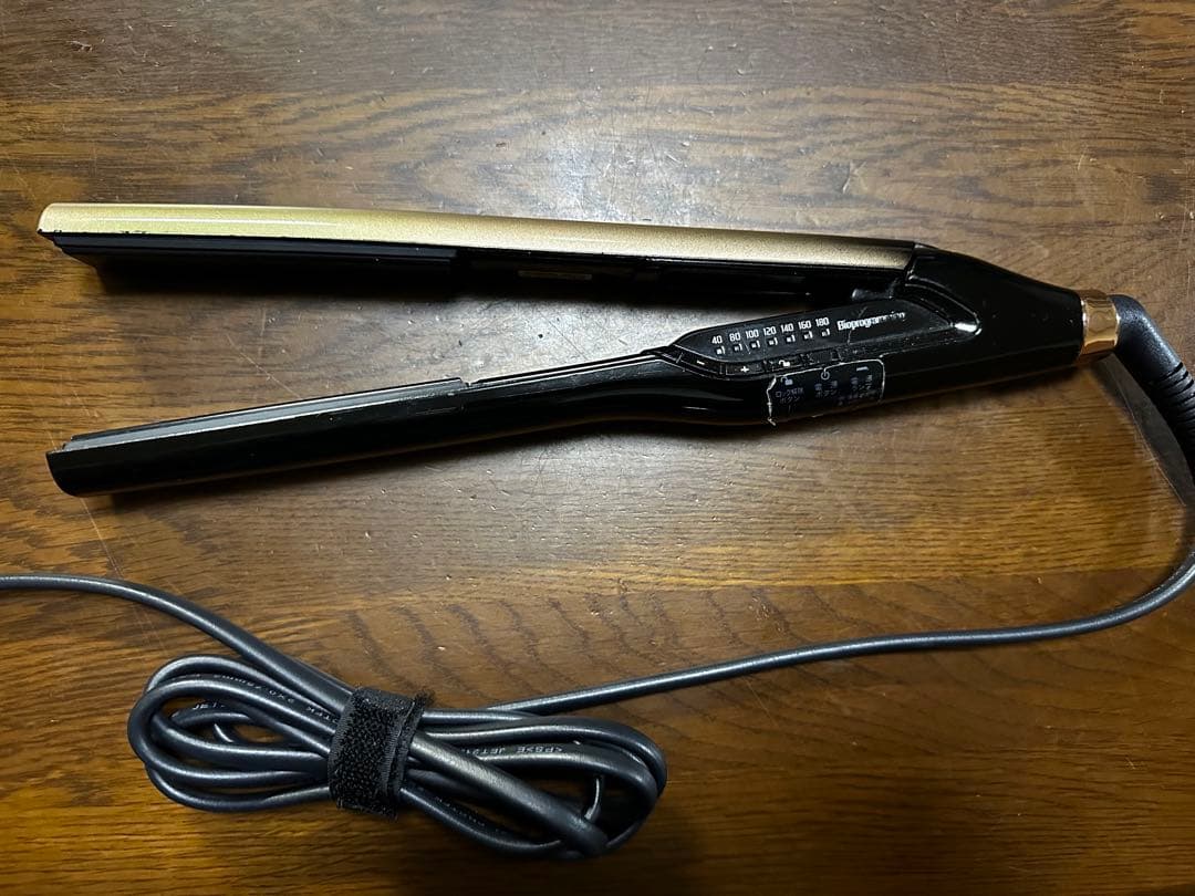 ヘアアイロン HAIRBEAURON 4D Plus STRAIGHT