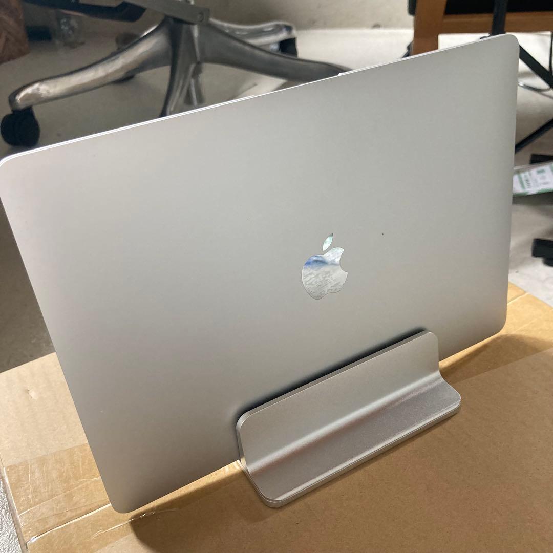 MacBook Air M1 2020 8GB 256GB 美品 おまけ付き