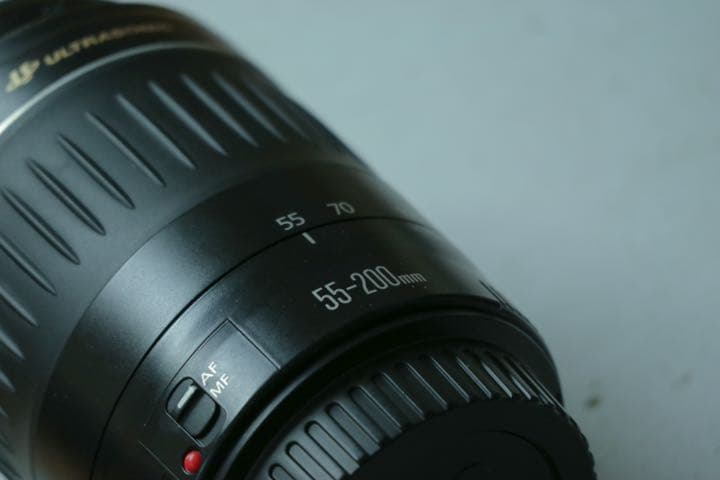 Canon EF ズームレンズ　55-200mm