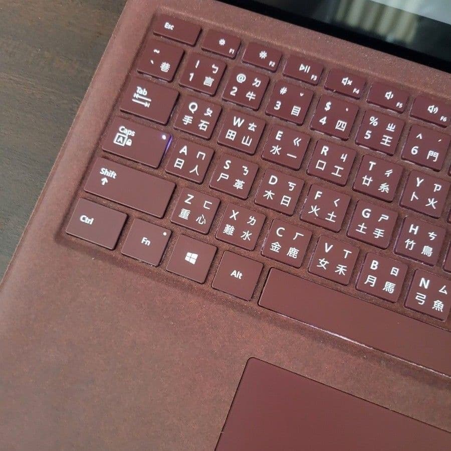 surface laptop 1世代 8gb / 256gb 台湾配列