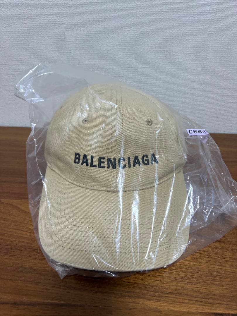 バレンシアガ　ベースボールキャップ　レディース　ベージュ　正規品