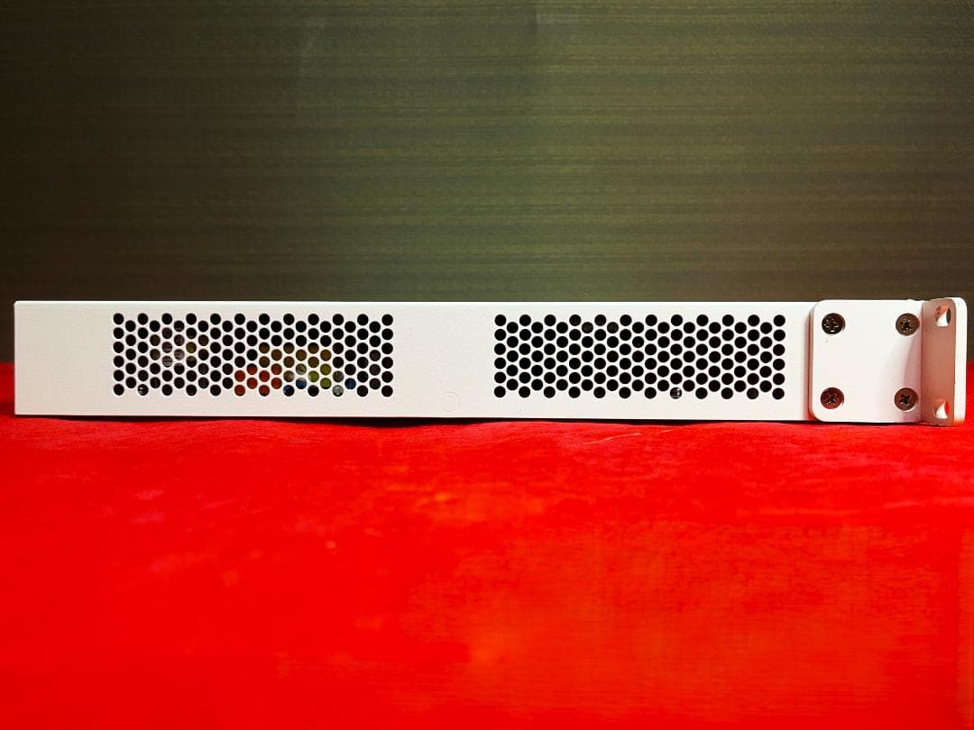 ■ ファイアウォール Fortinet Fortigate 200F ② 動作品