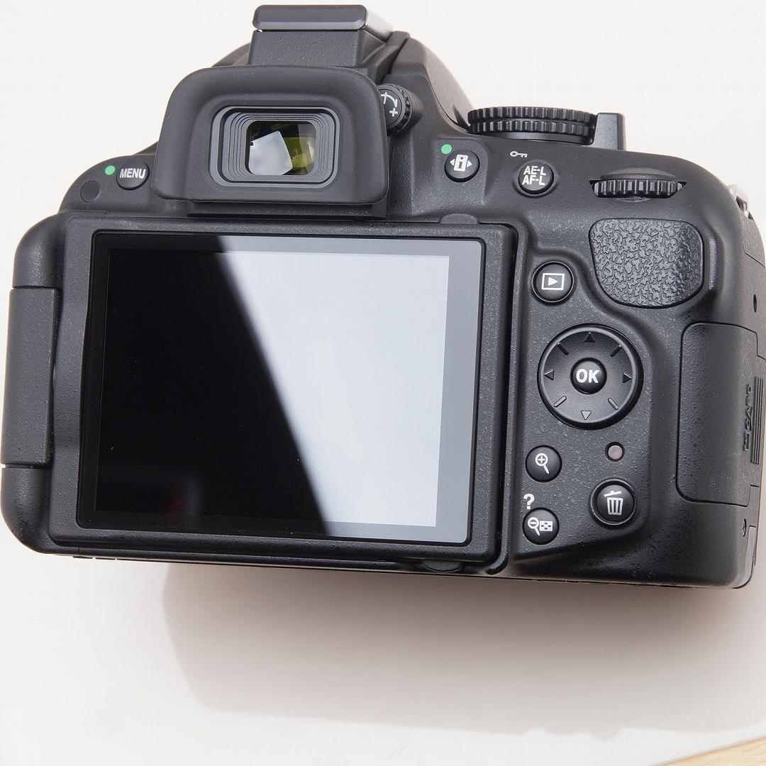 710ショット★Nikon D5200 レンズキット 一眼レフ バリアングル