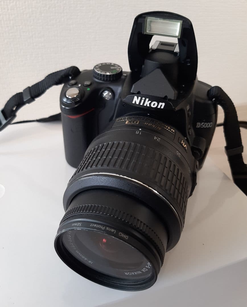 Nikon D5000ダブルズームキット　デジタル一眼レフ　収納バッグ
