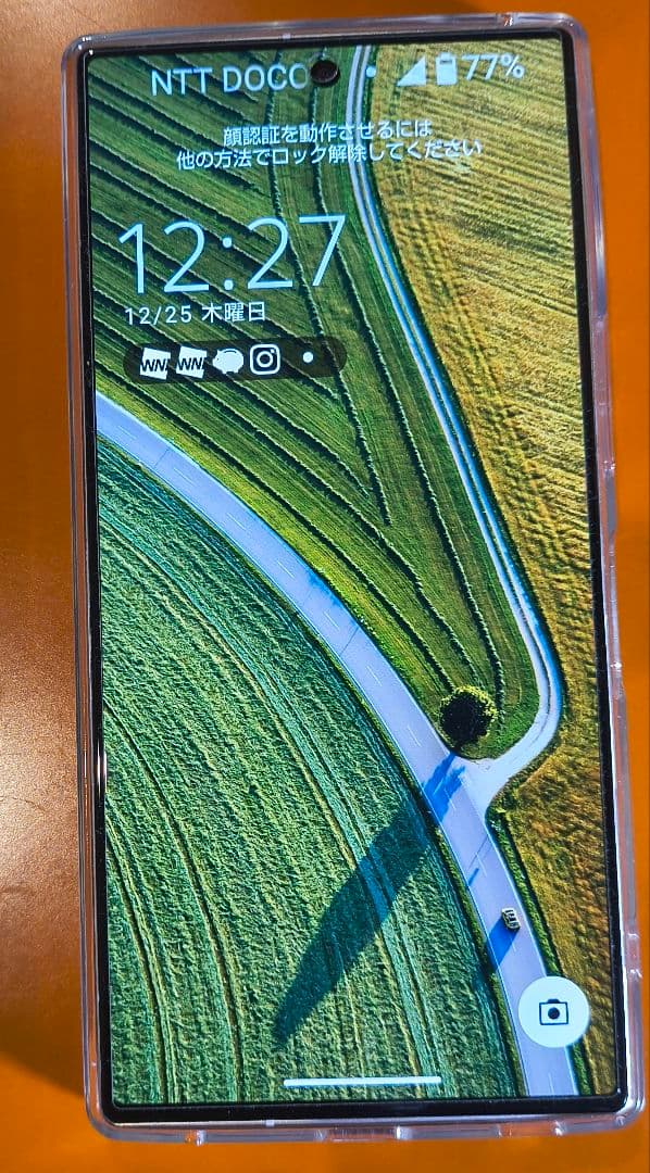 週末値引です【美品】AQUOS R9 SIMフリー　LEICA スマホ本体