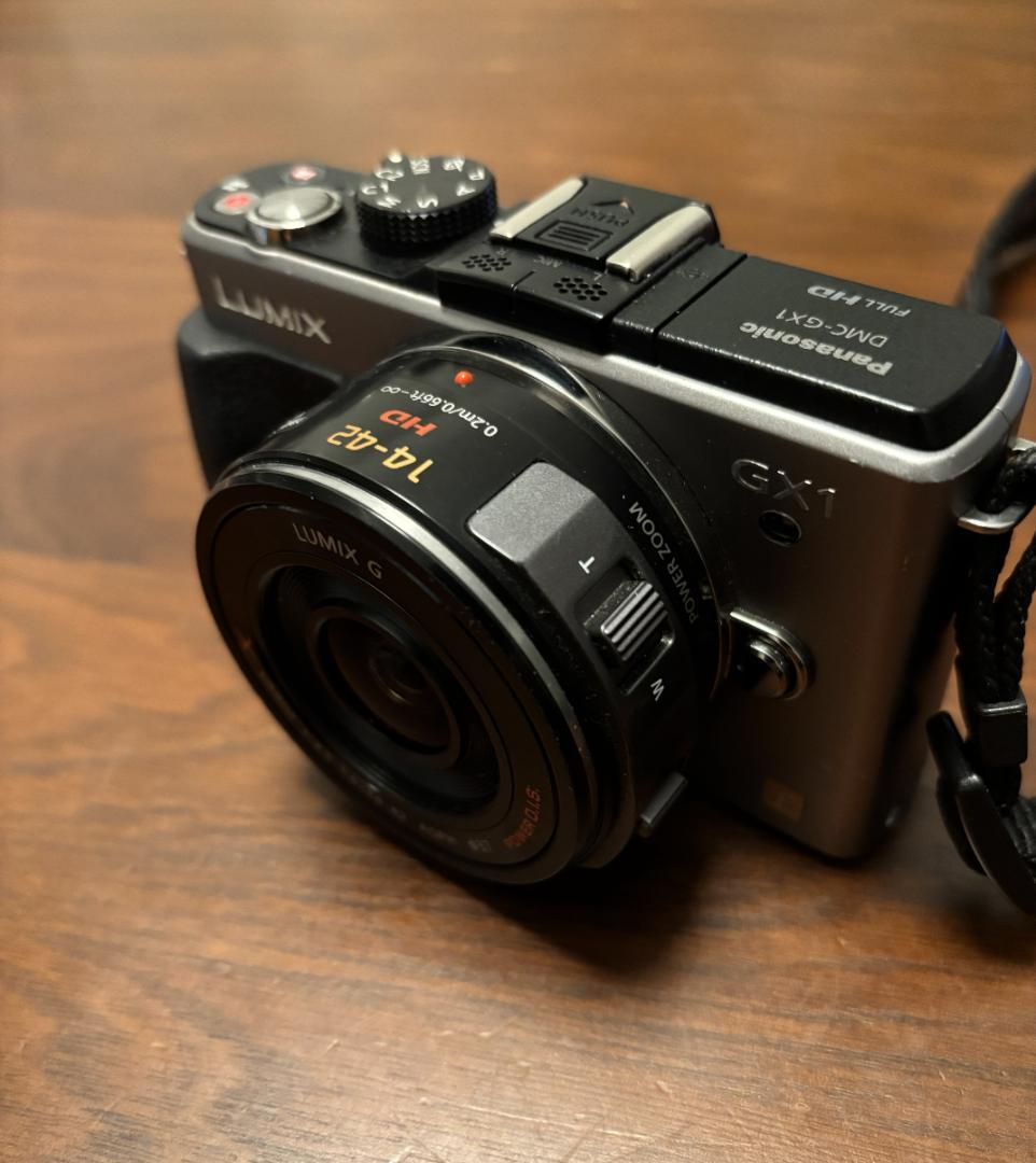 【中古】Panasonic LUMIX DMC-GX1 (本体＋レンズセット)